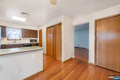 197 Fort Lee Road, Teaneck Township, NJ 07666 - Photo 10