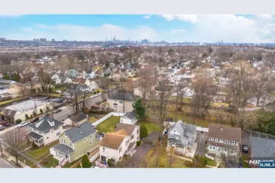 197 Fort Lee Road, Teaneck Township, NJ 07666 - Photo 46