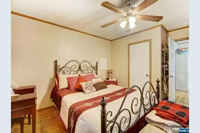 17 E 6th Street, Moonachie, NJ 07074 - Photo 10