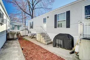 17 E 6th St, Moonachie, NJ 07074 - Photo 4