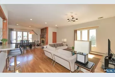 253 Delawanna Avenue, Clifton, NJ 07014 - Photo 4