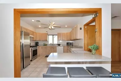 253 Delawanna Avenue, Clifton, NJ 07014 - Photo 14