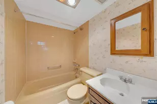 366 Valley View Ave, Paramus, NJ 07652 - Photo 40