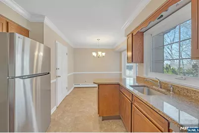 366 Valley View Avenue, Paramus, NJ 07652 - Photo 18