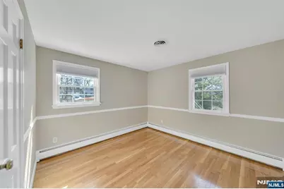 366 Valley View Avenue, Paramus, NJ 07652 - Photo 34