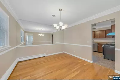 366 Valley View Avenue, Paramus, NJ 07652 - Photo 12