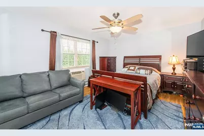 580 Bloomfield 11B #11B, West Caldwell, NJ 07006 - Photo 12