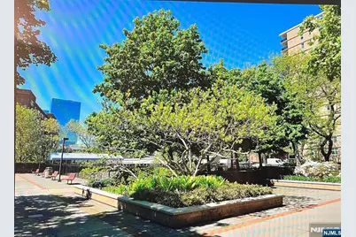 2200 N Central Road 9C #9C, Fort Lee, NJ 07024 - Photo 8