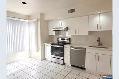 1533 John Street, Fort Lee, NJ 07024 - Photo 2