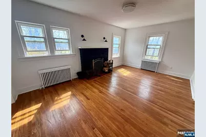 131 W Ramapo Avenue, Mahwah, NJ 07430 - Photo 6