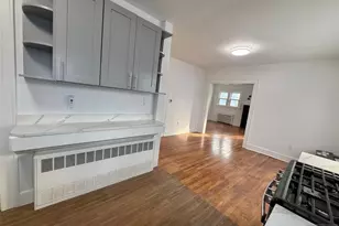 131 W Ramapo Ave, Mahwah, NJ 07430 - Photo 4