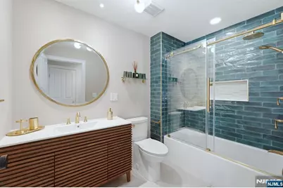 204 Bearwoods Road, Park Ridge, NJ 07656 - Photo 22