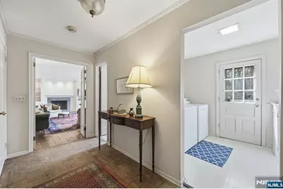 258 Highwood Avenue, Tenafly, NJ 07670 - Photo 14