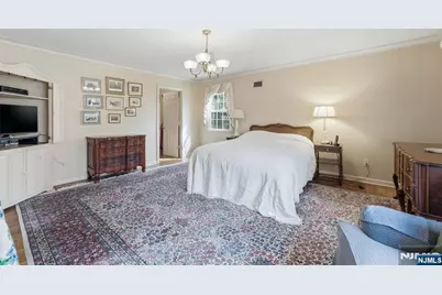 258 Highwood Avenue, Tenafly, NJ 07670 - Photo 16