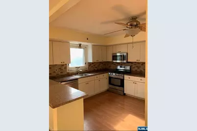 1440 10th 1F #1F, Fort Lee, NJ 07024 - Photo 2