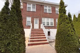 536 Lake Ave #4, Lyndhurst Township, NJ 07071 - Photo 2