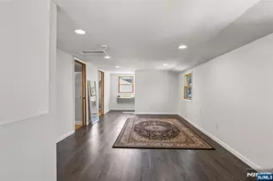 60 16th Ave, Elmwood Park, NJ 07407 - Photo 20
