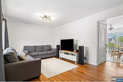 60 16th Avenue, Elmwood Park, NJ 07407 - Photo 10