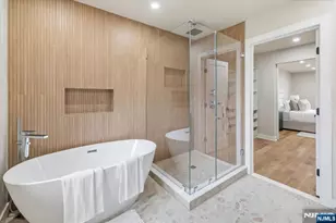 370 French Ct, Teaneck Township, NJ 07666 - Photo 22