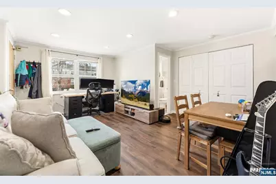 70 Hastings A #A, Rutherford, NJ 07070 - Photo 4