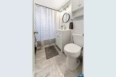 70 Hastings A #A, Rutherford, NJ 07070 - Photo 8