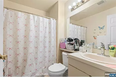 1338 Lavender Court, Mahwah, NJ 07430 - Photo 4