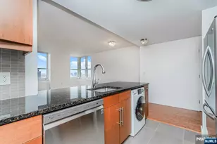 88 Morgan Street 3701, Jersey City, NJ 07302 - Photo 8