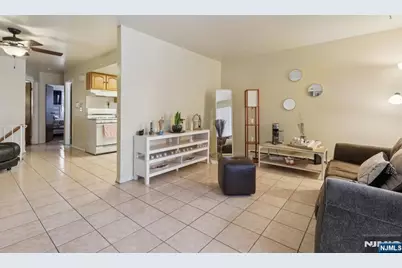 6107 Palisade Avenue, West New York, NJ 07093 - Photo 8