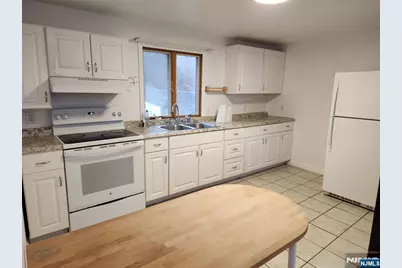 316 10th Street 2nd Fl #2ND FL, Palisades Park, NJ 07650 - Photo 8