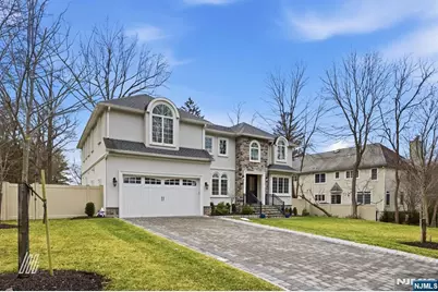 8 Ranch Lane, Closter, NJ 07624 - Photo 2