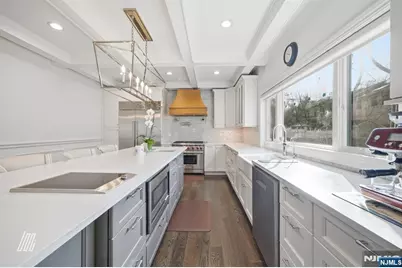 8 Ranch Lane, Closter, NJ 07624 - Photo 16