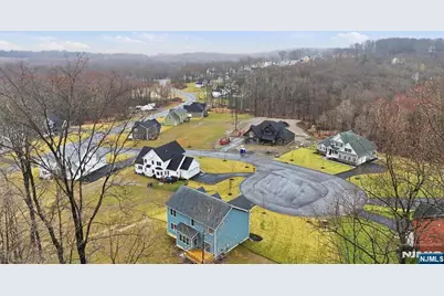 16 McDonald Court, New Windsor, NY 12553 - Photo 32