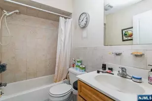 341B E Columbia B, Palisades Park, NJ 07650 - Photo 10