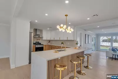 6 Clinton Place, Woodcliff Lake, NJ 07677 - Photo 12