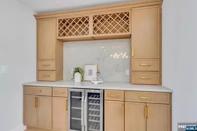 6 Clinton Place, Woodcliff Lake, NJ 07677 - Photo 14