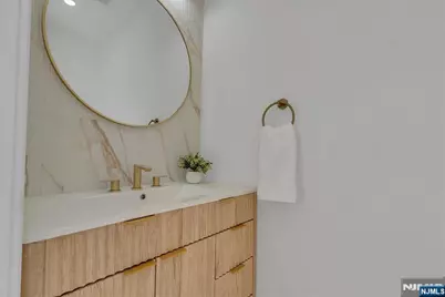 6 Clinton Place, Woodcliff Lake, NJ 07677 - Photo 20