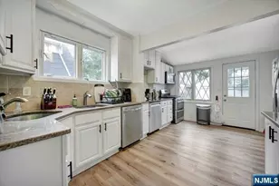 167 Rockwood Pl, Englewood, NJ 07631 - Photo 8