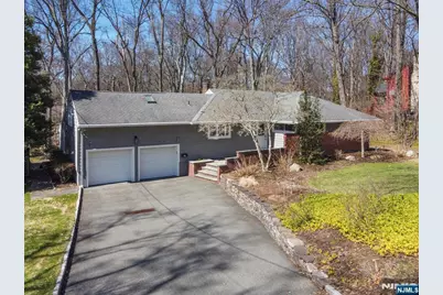 35 Brookview Terrace, Hillsdale, NJ 07642 - Photo 2