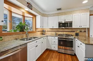 35 Brookview Terrace, Hillsdale, NJ 07642 - Photo 12