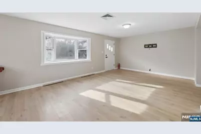 478 Riverside Terrace, Rutherford, NJ 07070 - Photo 18