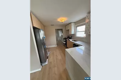 478 Riverside Terrace, Rutherford, NJ 07070 - Photo 6