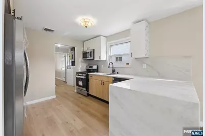 478 Riverside Terrace, Rutherford, NJ 07070 - Photo 14