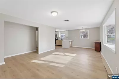 478 Riverside Terrace, Rutherford, NJ 07070 - Photo 10