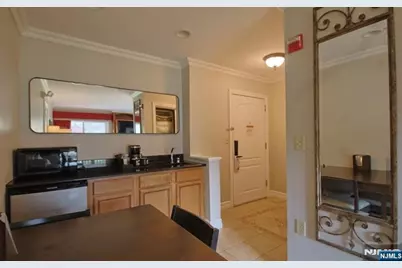 2 Chamonix Drive 427 #427, Vernon, NJ 07462 - Photo 8