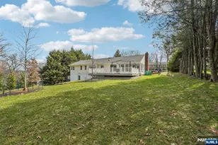 300 Briarwood Dr, Wyckoff Township, NJ 07481 - Photo 28