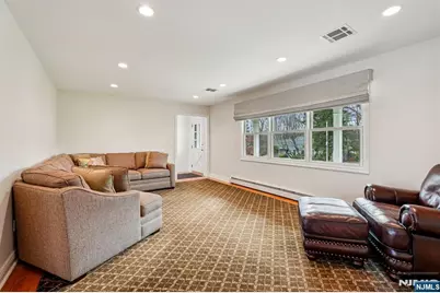 300 Briarwood Drive, Wyckoff Township, NJ 07481 - Photo 6