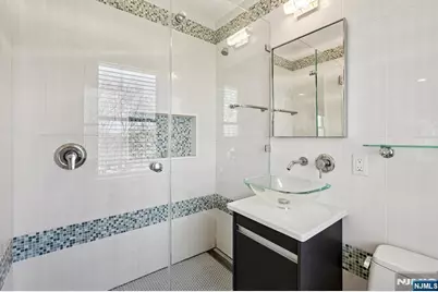 300 Briarwood Drive, Wyckoff Township, NJ 07481 - Photo 18