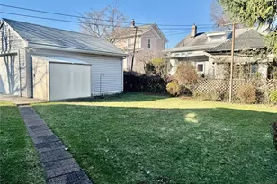 689 Linden Ave, Ridgefield, NJ 07657 - Photo 4