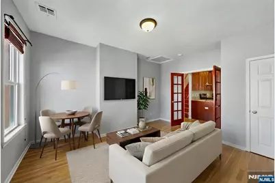 364 New York Avenue 3 #3, Jersey City, NJ 07307 - Photo 2