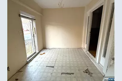 66 Scheerer, Newark, NJ 07112 - Photo 4